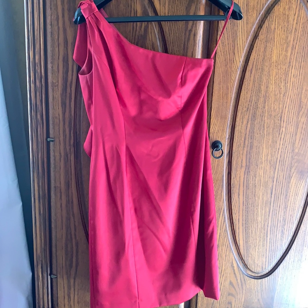 Red party dress